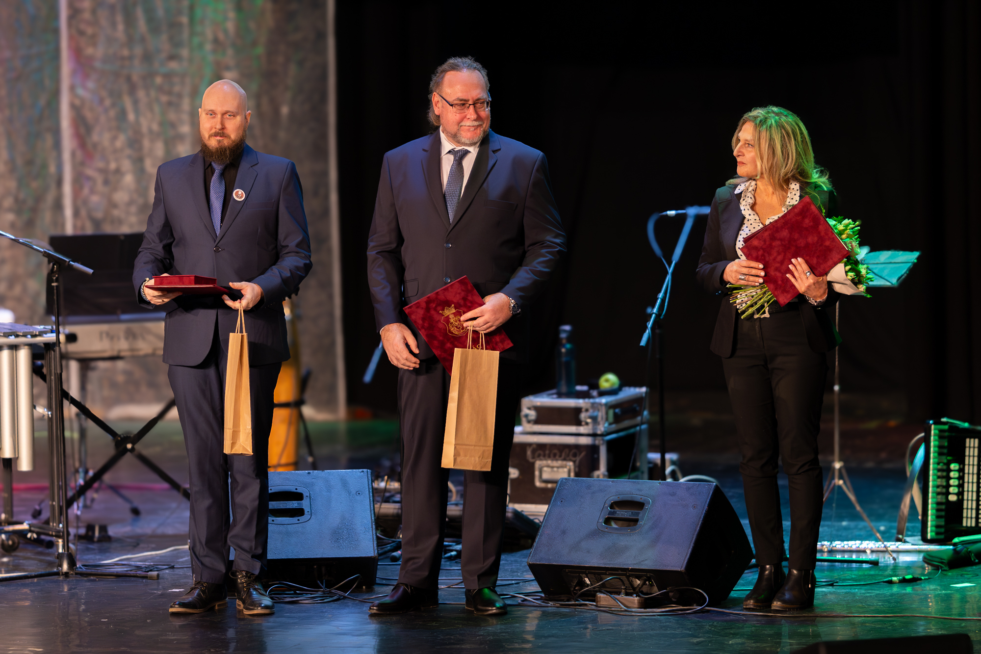 A város kulturális – művészeti életében végzett munkájuk elismeréseként hárman vehettek át díjat