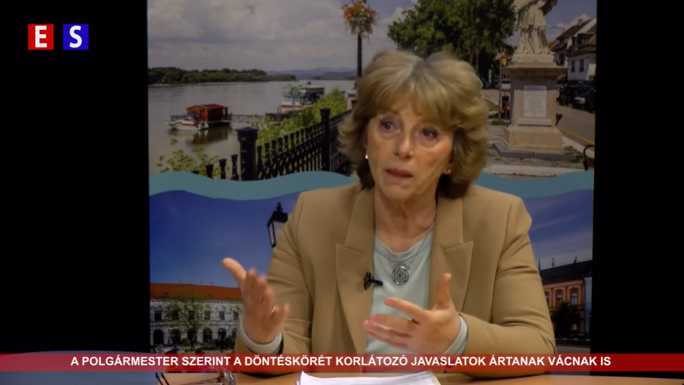 A polgármester szerint a döntéskörét korlátozó javaslatok ártanak Vácnak is