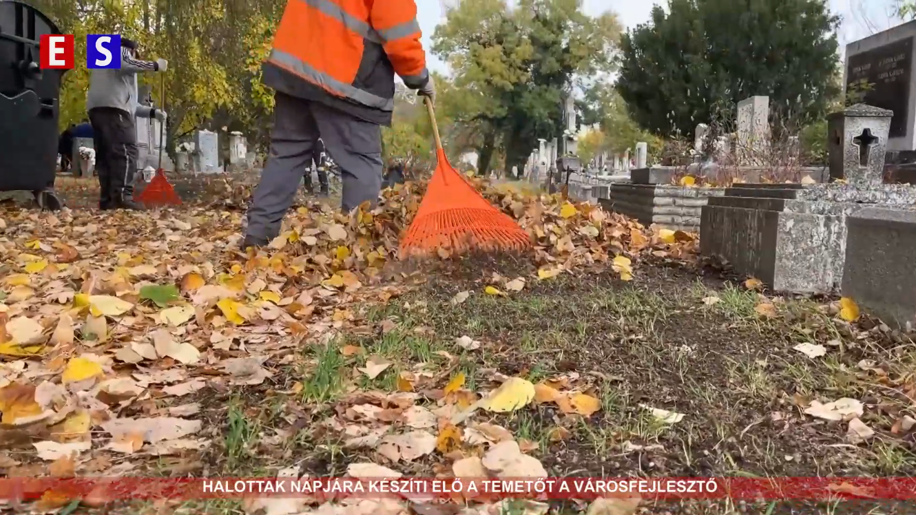 Halottak napjára készíti elő a temetőt a Városfejlesztő