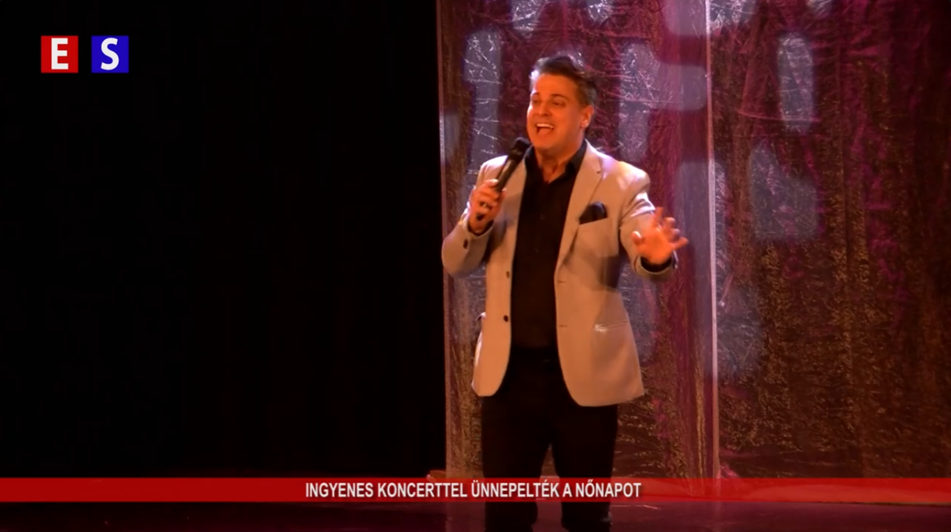 Ingyenes koncerttel ünnepelték a nőnapot