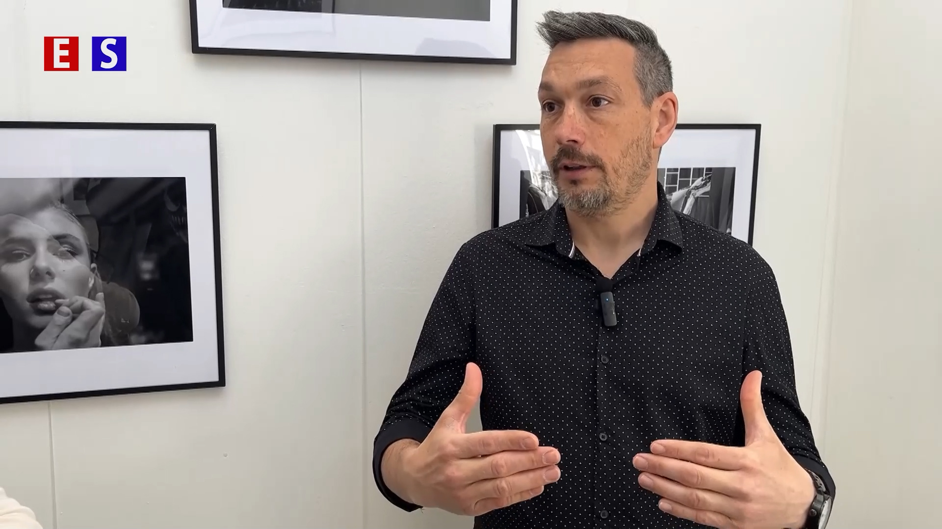 Szaniszló Róbert korábbi képeiből nyílt egy tárlat a Torony Galériában