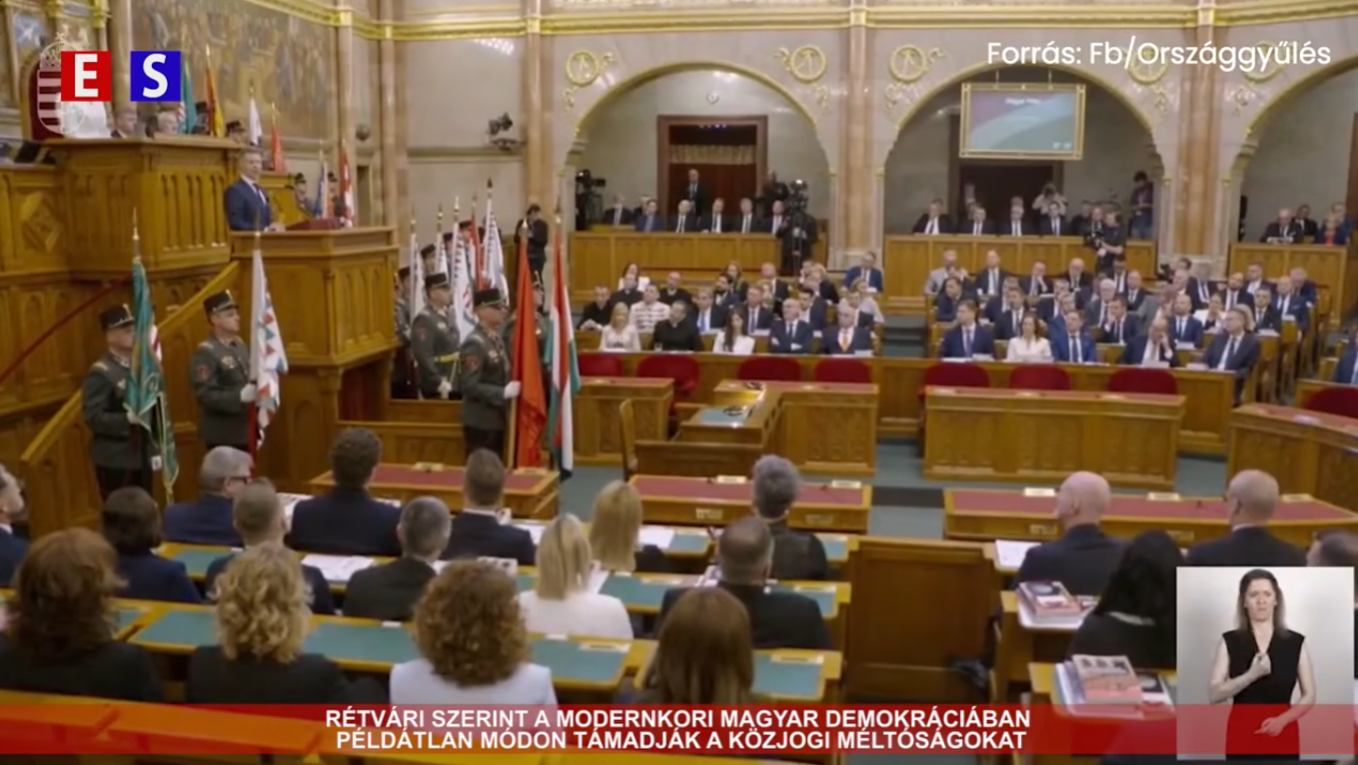 Rétvári szerint a modernkori magyar demokráciában példátlan módon támadják a közjogi méltóságokat