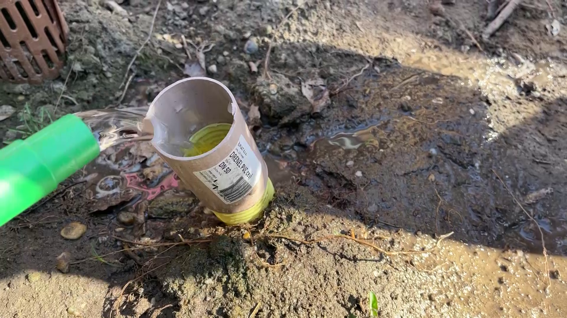 Nem száradtak ki a szennyvízpatakok. Át kell gondolni az ivóvízfogyasztást